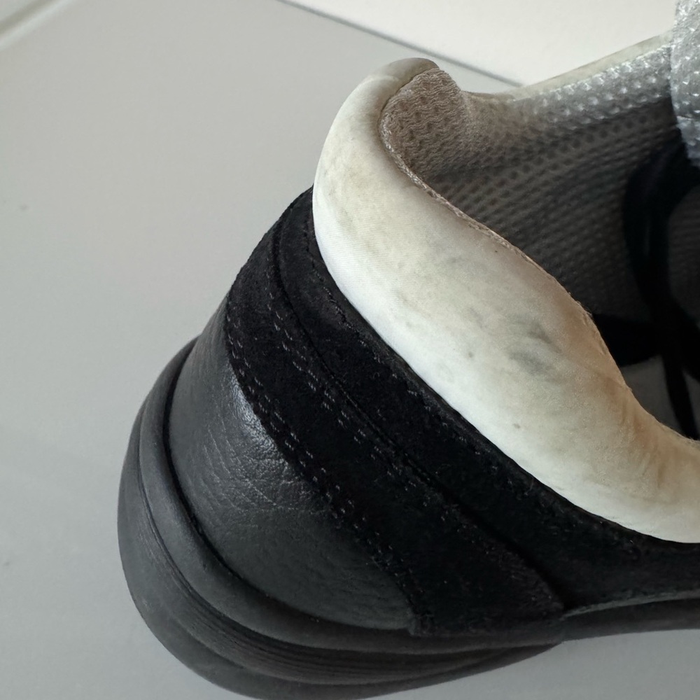 CHANEL Black and White CC Logo Athletic Sneakers SZ 39 - Picture 10 of 12